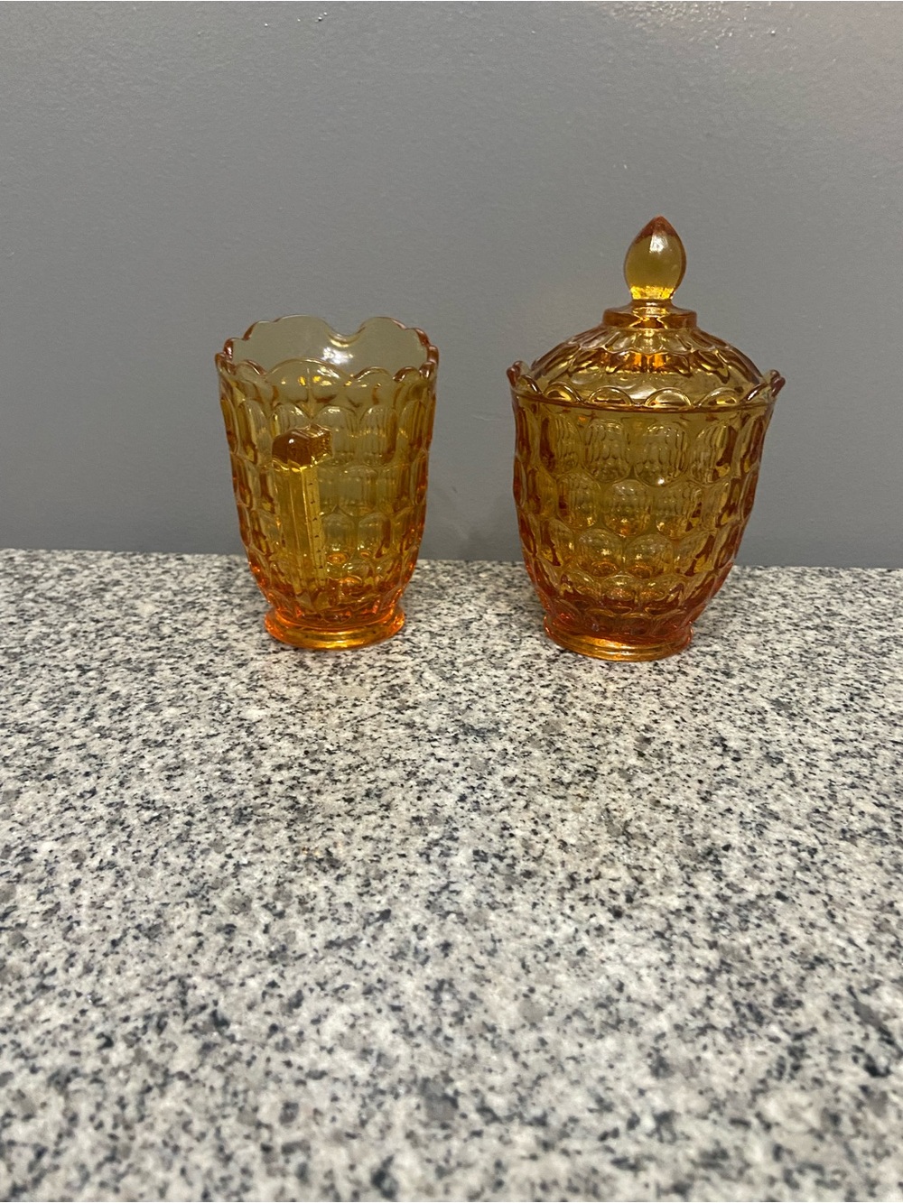 VTG 1960s FENTON Colonial Thumbprint Amber Glass Creamer Covered Sugar Bowl Set - Picture 3 of 12